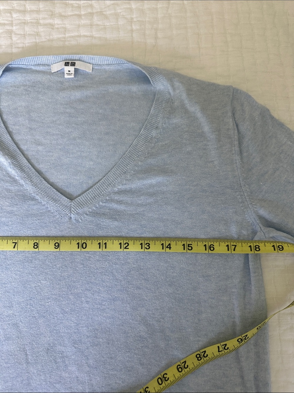 Uniqlo Pale Blue Cotton V-Neck Sweater - Picture 4 of 6